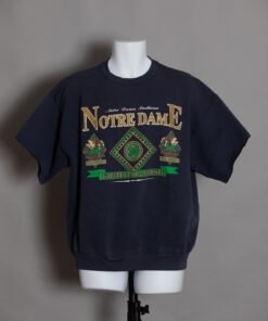 0s 90s Notre Dame FIGHTING IRISH Short Sleeve Sweatshirt