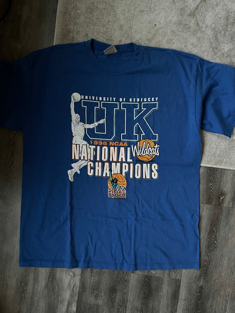 Kentucky Wildcats Vintage Single Stitch Shirt Adult Large 1996 NCAA Champs