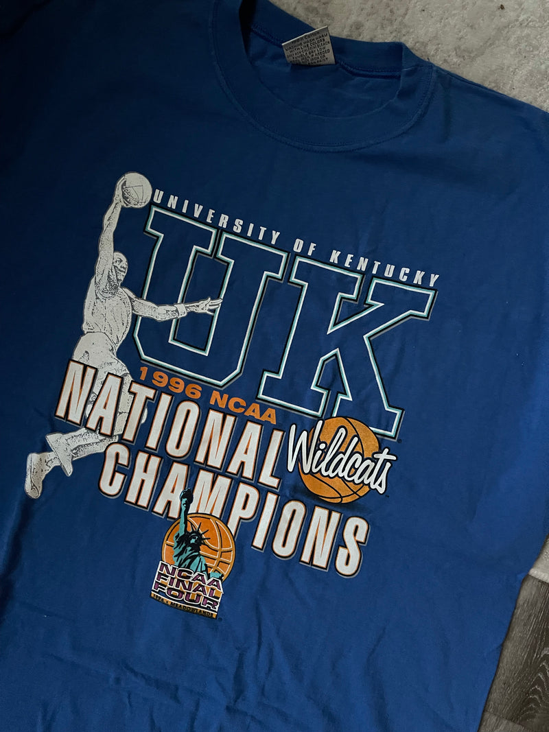 Kentucky Wildcats Vintage Single Stitch Shirt Adult Large 1996 NCAA Champs