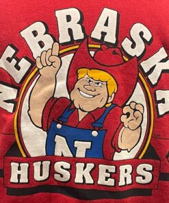 University Of Nebraska Cornhuskers NCAA Red 1980S Crewneck Sweatshirt, Vintage Nebraska Football Sweatshirt