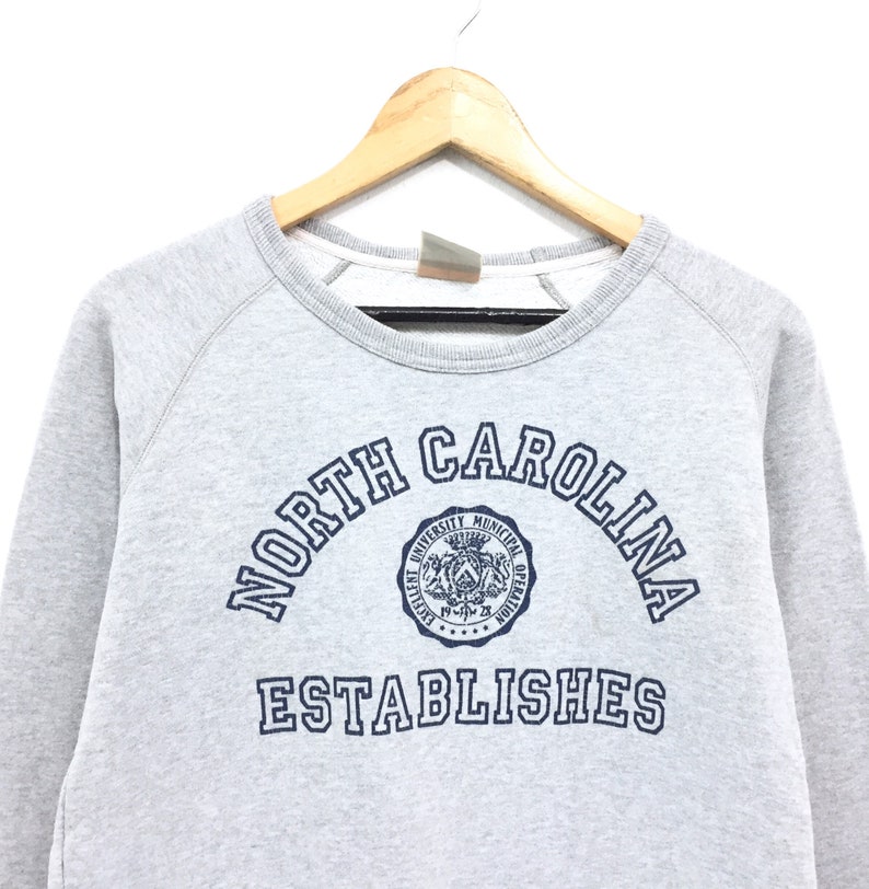 University of North Carolina Sweatshirt Spellout Print North Carolina Pullover Jumper Sweater Crewneck