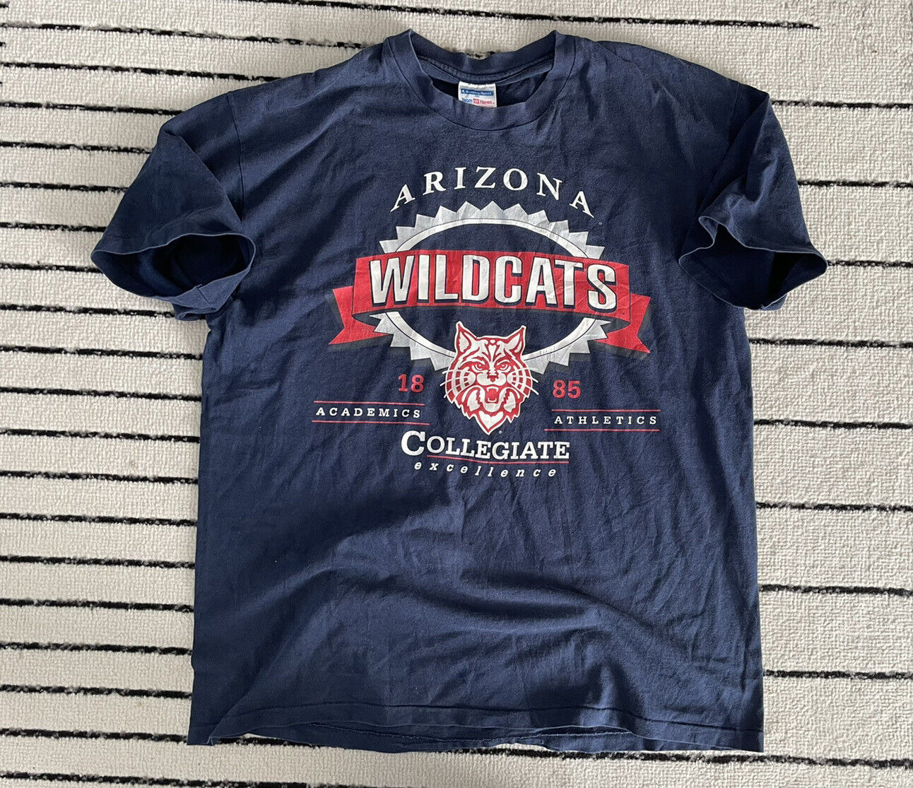 VTG 90s Hanes Arizona Wildcats University College Sports Single Stitch Tshirt