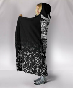 Viking Style Hooded Blanket Wolfnd Raven Special
