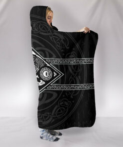 Vikings Hooded Blanket The Wolves , Skollnd Hati