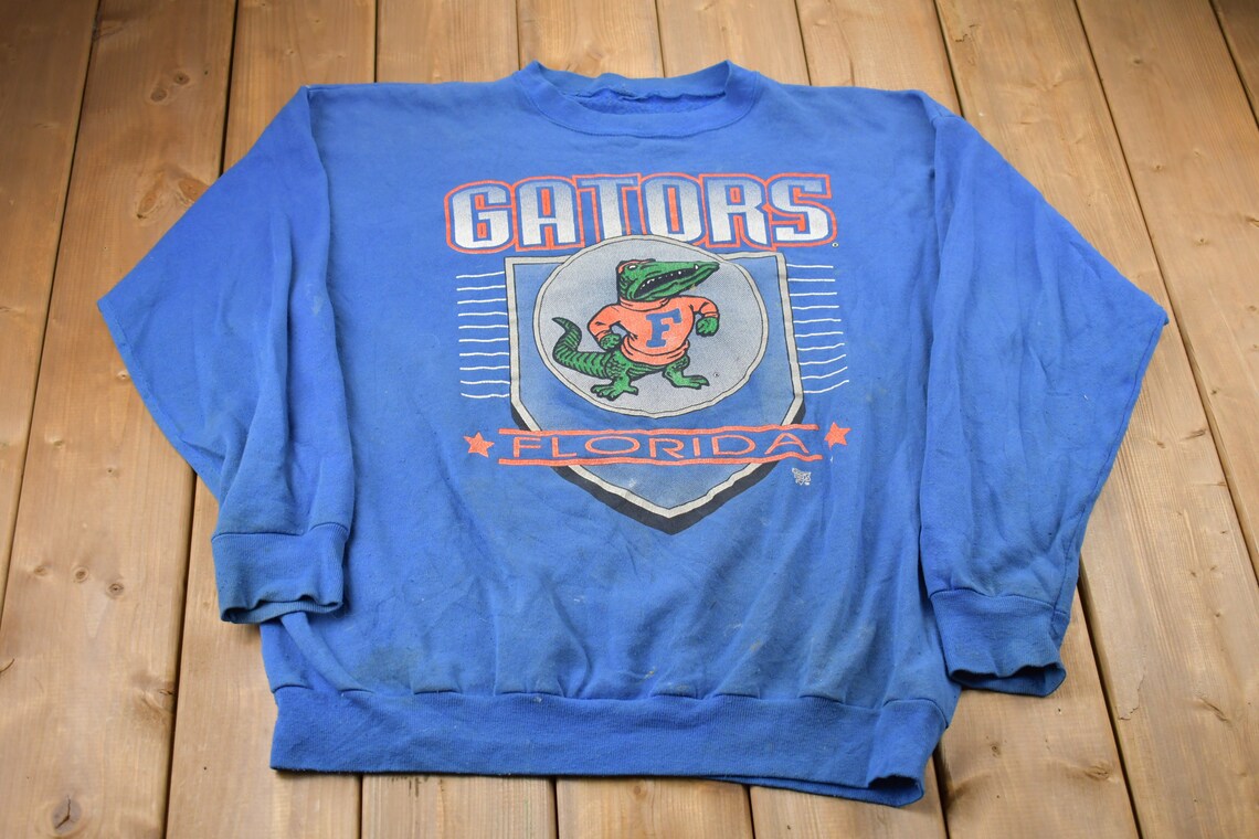 Vintage 1980s University Of Florida Gators NCAA Sweatshirt 80s UF Crewneck Sweatshirt Hoodie T Shirt Full Size Reprinted