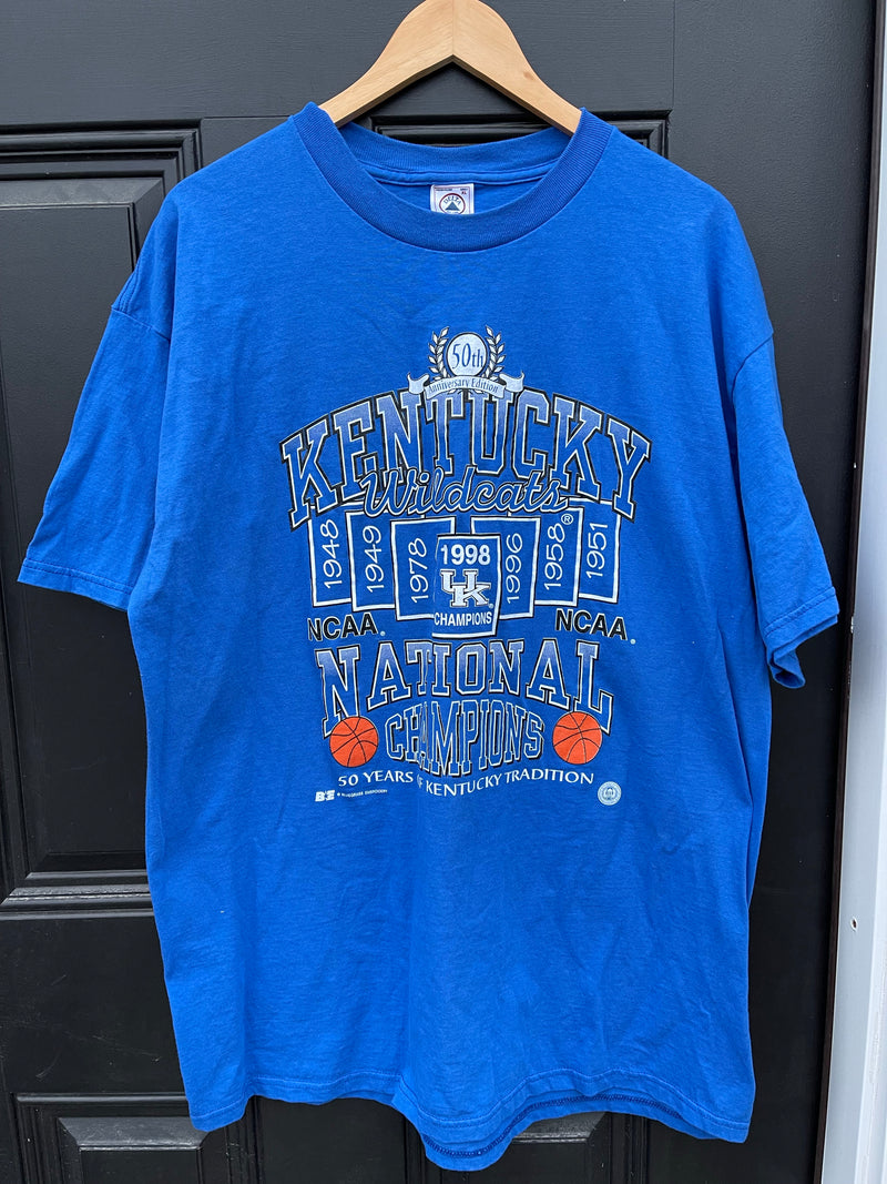 Vintage 1996 University of Kentucky Wildcats National Champions Graphic Shirt