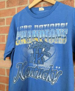 Vintage 90’s Starter National Kentucky Basketball 1996 National Crew Neck White Shirt Logo T shirt Men Women