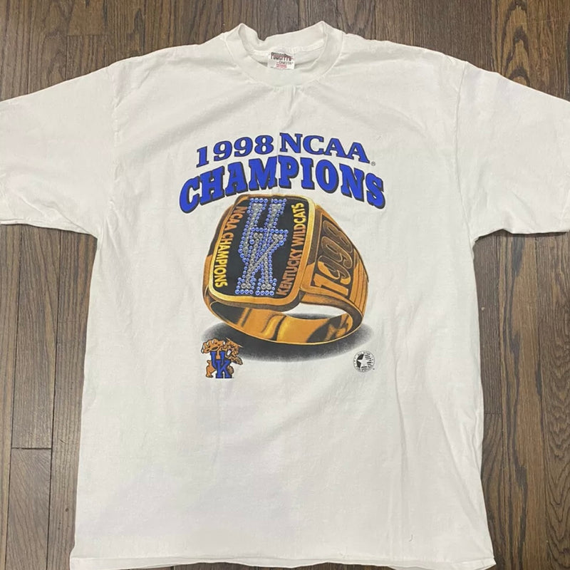 Vintage Kentucky Wildcats 1996 National Champs Extra Large Short Sleeve Shirt