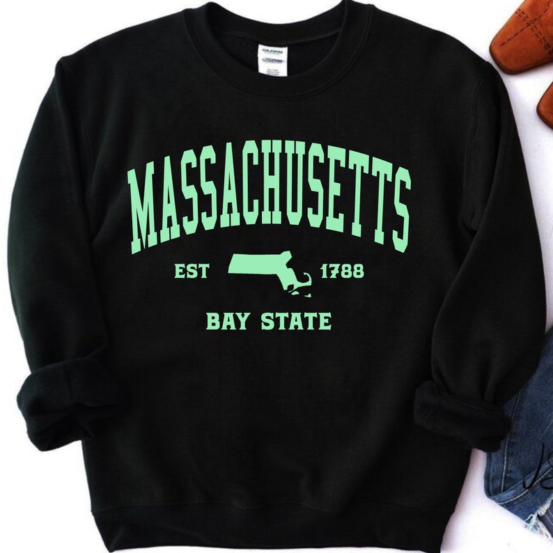 Vintage Massachusetts Unisex Sweatshirt, College Student Sweater