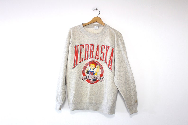 Vintage University Of Nebraska Cornhuskers Huskers Sweatshirt Gift for NCAA Fans