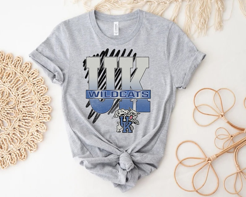 Vintage University of Kentucky Wildcats Sweatshirt Gifts for Fans