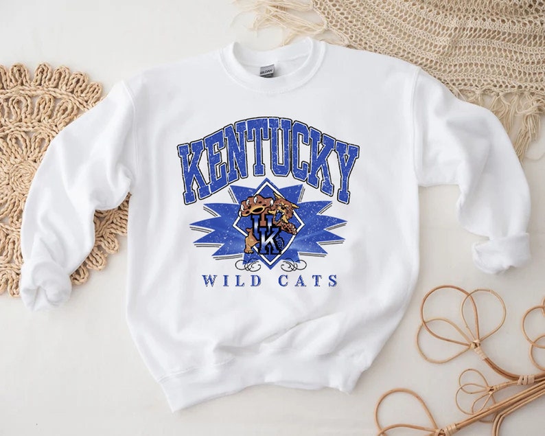 Vintage University of Kentucky Wildcats Sweatshirt Gifts for NCAA Fans