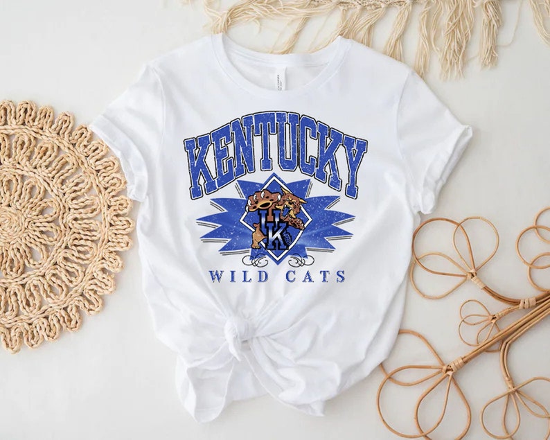 Vintage University of Kentucky Wildcats Sweatshirt Gifts for NCAA Fans