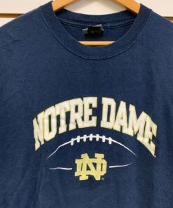 Vintage notre dame T-shirt size large 1990s