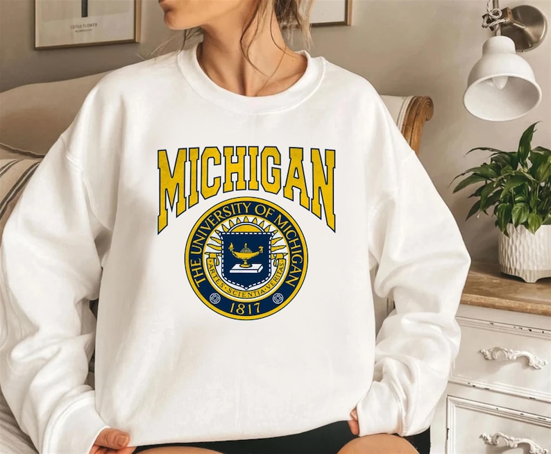 intage 90s Michigan Wolverines Sweatshirt, Vintage 90s Shirt, Gift For Her, Gift For Him, Michigan Wolverines Hoodie