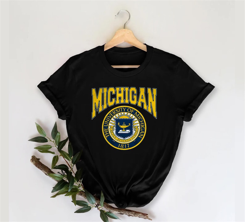 intage 90s Michigan Wolverines Sweatshirt, Vintage 90s Shirt, Gift For Her, Gift For Him, Michigan Wolverines Hoodie