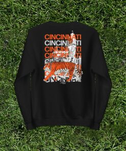 Cat Walk Joe Burrow Crewneck Sweatshirt Hoodie Shirt Gifts for Fans