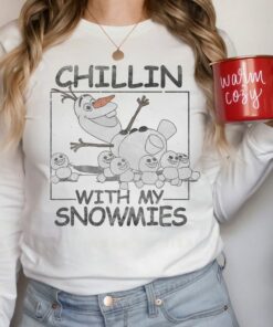 Disney Frozen Olaf Chillin With My Snowmies Portrait T-Shirt Disneyland Vacation Holiday Trip Unisex T-shirt Hoodie Sweatshirt