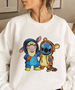 Disney Pooh And Tigger Cute Friends T-Shirt, Disney Friends T-shirt, Disneyland Family Vacation, Winnie The Pooh Hoodie Sweatshirt Toddler