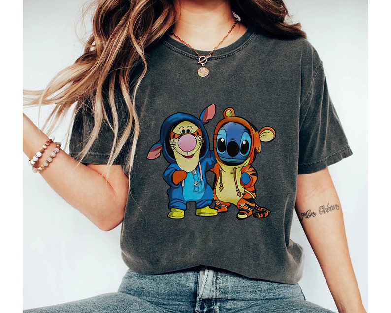 Disney Pooh And Tigger Cute Friends T-Shirt, Disney Friends T-shirt, Disneyland Family Vacation, Winnie The Pooh Hoodie Sweatshirt Toddler