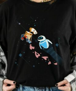 Disney and Pixar’s Wall-E and Eve Hearts Through Space Shirt, Magic Kingdom Trip Unisex T-shirt Family Birthday Gift Adult Kid Toddler Tee