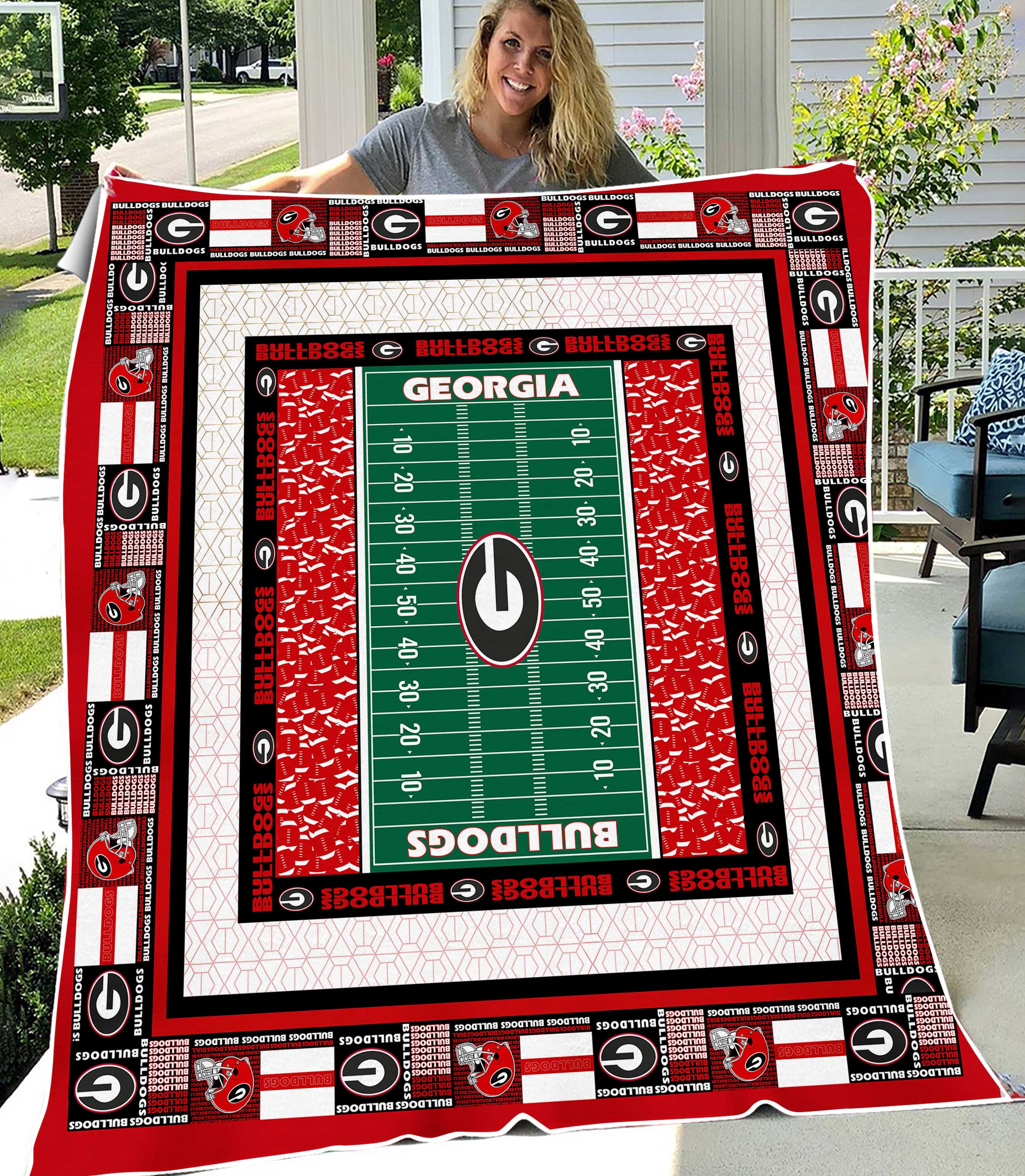 Georgia Bulldogs Sherpa Fleece Blanket College Student Gift