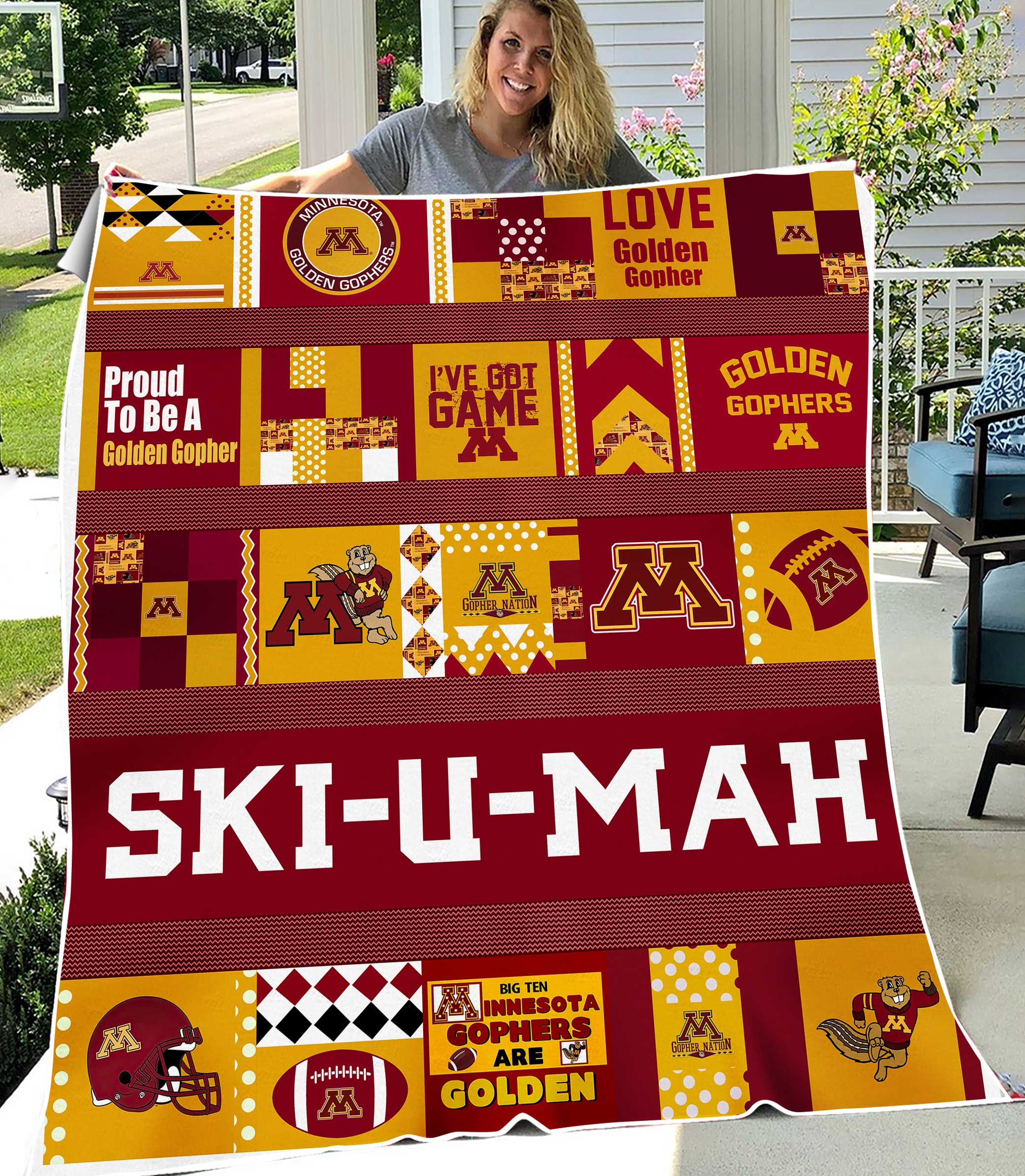 Minnesota Golden Gophers Sherpa Fleece Blanket Gifts for NCAA Fans