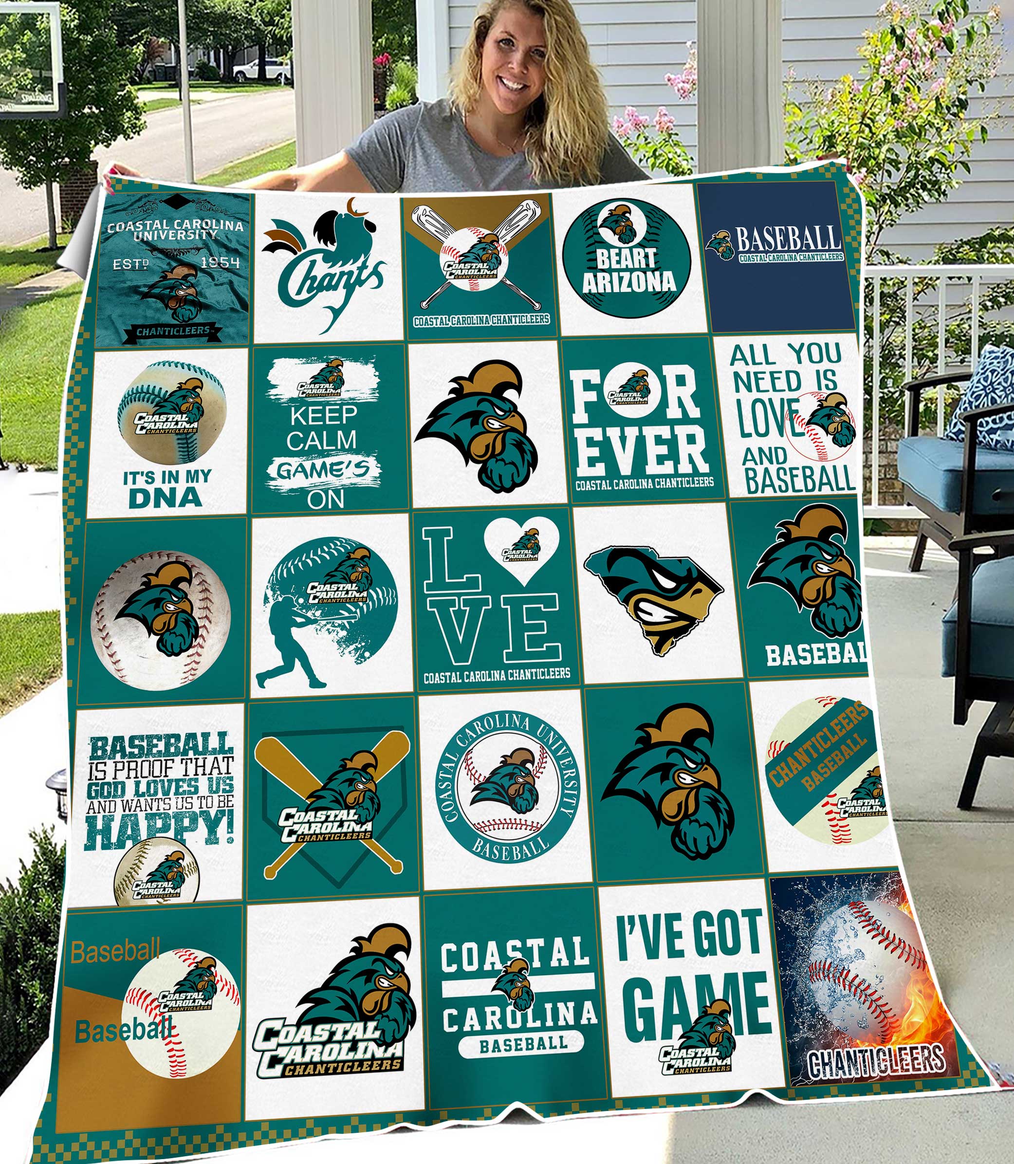 NCAA Coastal Carolina Chanticleers Sherpa Fleece Blanket