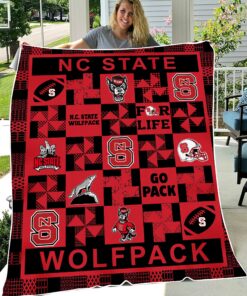 NCAA N.C. State Wolfpack Sherpa Fleece Blanket College Student Gift