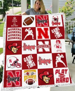 NCAA Nebraska Cornhuskers Sherpa Fleece Blanket College Student Gift