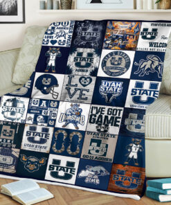 NCAA Utah State Sherpa Fleece Blanket.jpg