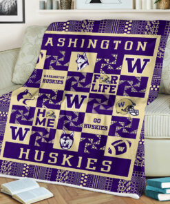 NCAA Washington Huskies Sherpa Fleece Blanket