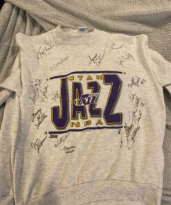 Signed Utah Jazz Crewneck T-Shirt Sweatshirt Pullover Hoodie Reprinted Full Color Full Size
