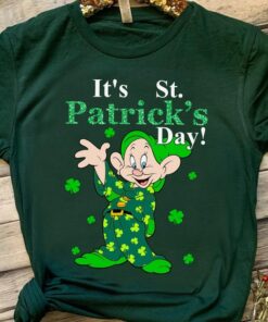 Snow White and the Seven Dwarfs Dopey St. Happy Patrick's Day T-shirt, Disney Irish Shamrock 2023 Tee, Disneyland Vacation Trip Gift Gift Adult Kid Toddler Tee