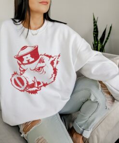 Unisex Arkansas Razorbacks Graphic Sweatshirt, Arkansas Razorbacks Sweatshirt, Retro Arkansas Logo Arkansas Sweatshirt, Hoodie, Shirt