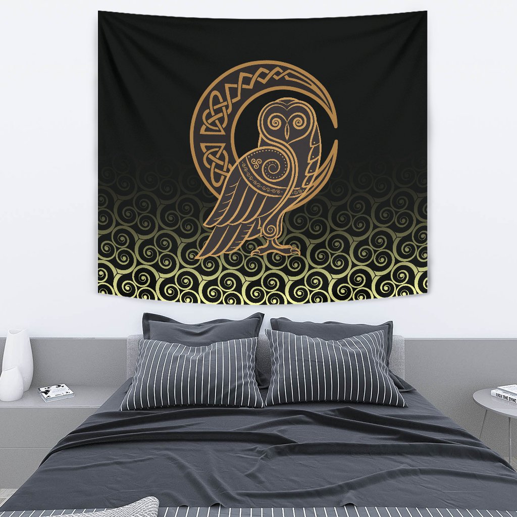 Viking Style Tapestry Owl Celtic On Triskels Background for Wall Décor