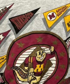 Vintage 1980s University Of Minnesota Golden Gophers NCAA College Crewneck Sports 80s Tshirt, Vintage College Shirt Top Shirt
