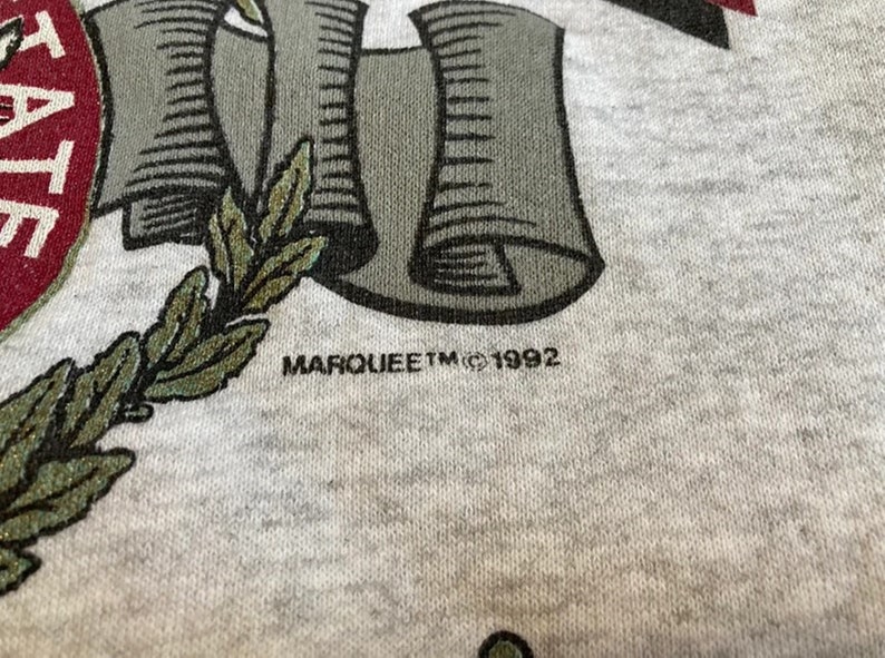 Vintage 1992 NCAA University Of Washington Cougars Copper Bowl Screen Print Crewneck Sweatshirt, Vintage 90s Shirt