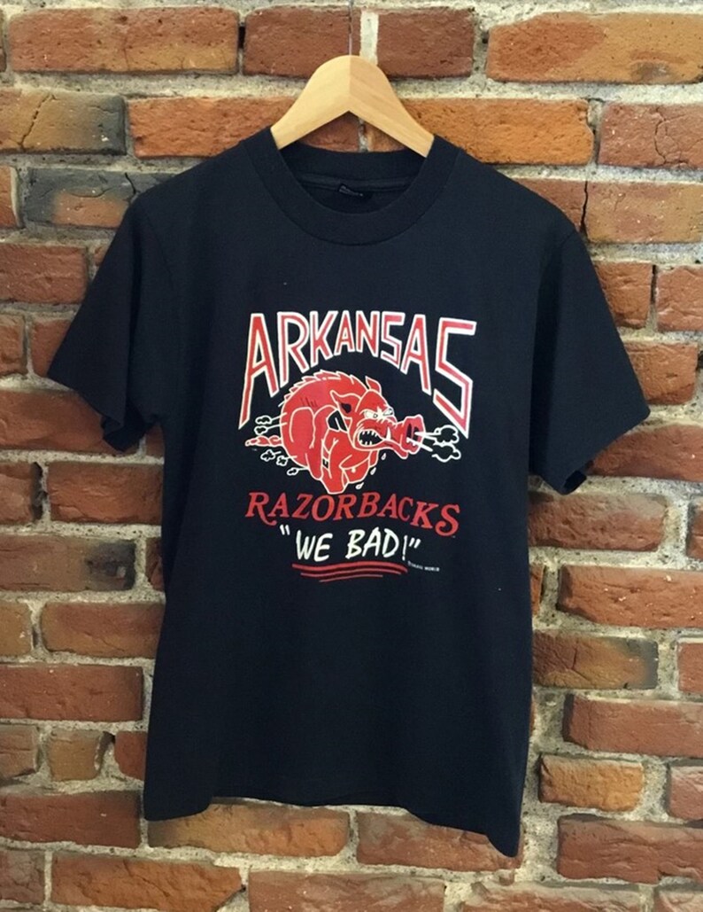 Sweater Razorback Vintage 80S Arkansas Razorbacks We Bad T-Shirt, Arkansas Razorbacks ...