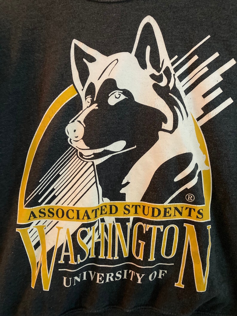 Vintage Gildan University of Washington Huskies Crewneck Sweatshirt, UW Hoodie College Student Gift, University Basketball Fan Shirt