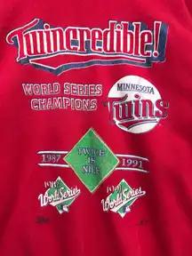 Vintage Style 1990s Minnesota Twins MLB Sweatshirt T-Shirt Sweatshirt Pullover Hoodie Reprinted Full Color Full Size