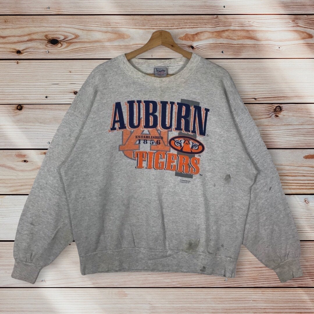 Vintage Style 90’s Auburn University Crewneck Sweatshirt Printed Spell Out Big Logo Auburn Tigers Football Team Sweater Pullover