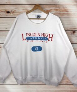 Vintage Style 90’s Lincoln High School Patriots Crewneck Sweatshirt Printed Spell Out Logo Lincoln Patriots Pride Sweater Pullover