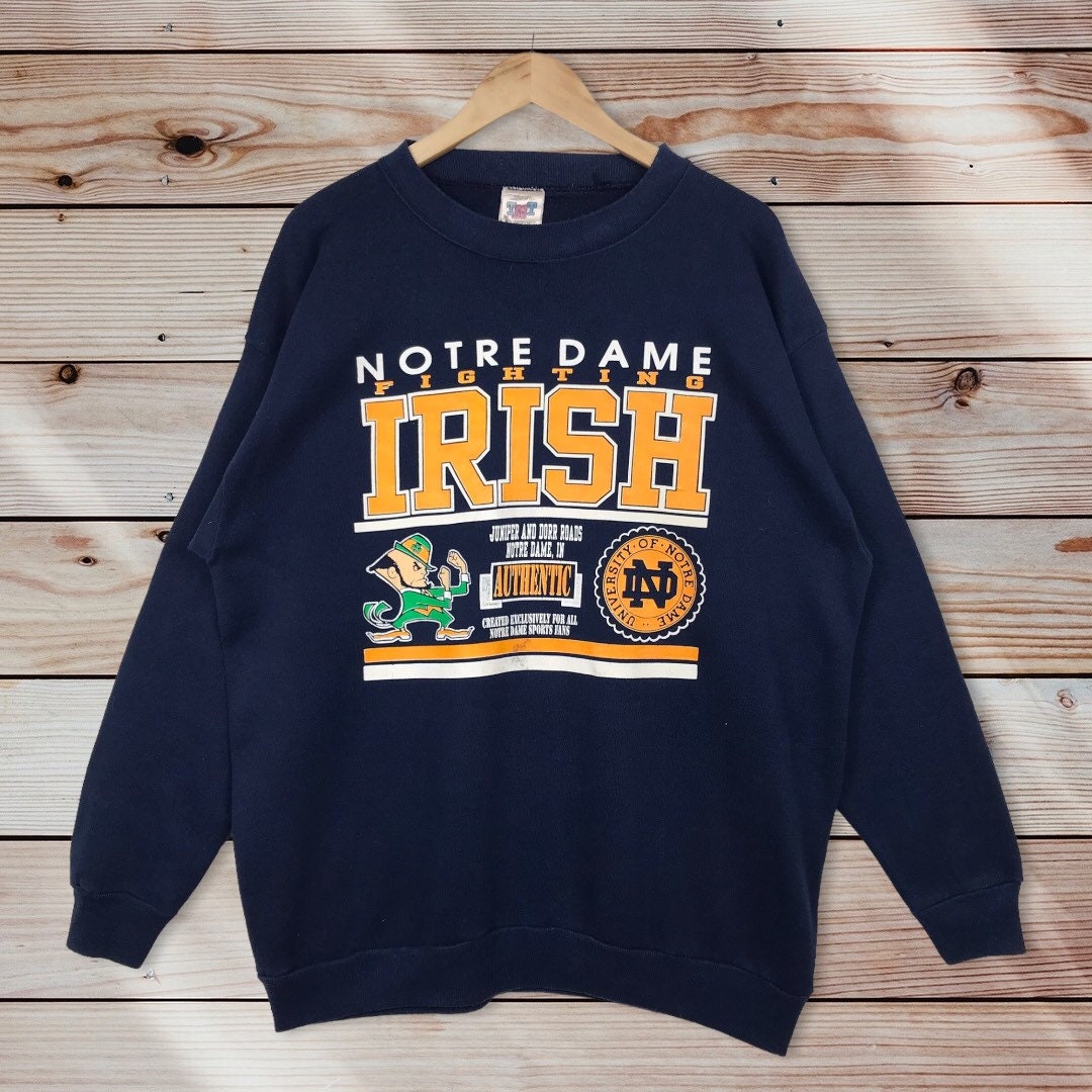 Vintage Style 90’s Notre Dame University Crewneck Sweatshirt Printed Spell Out Logo Notre Dame Fighting Irish Sweater Pullover