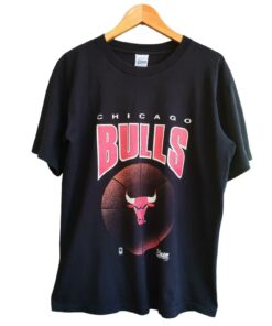 Vintage Style Chichago Bulls T Shirt Hoodie Sweatshirt Full Size Full Color Gift for Chicago Bulls Fans