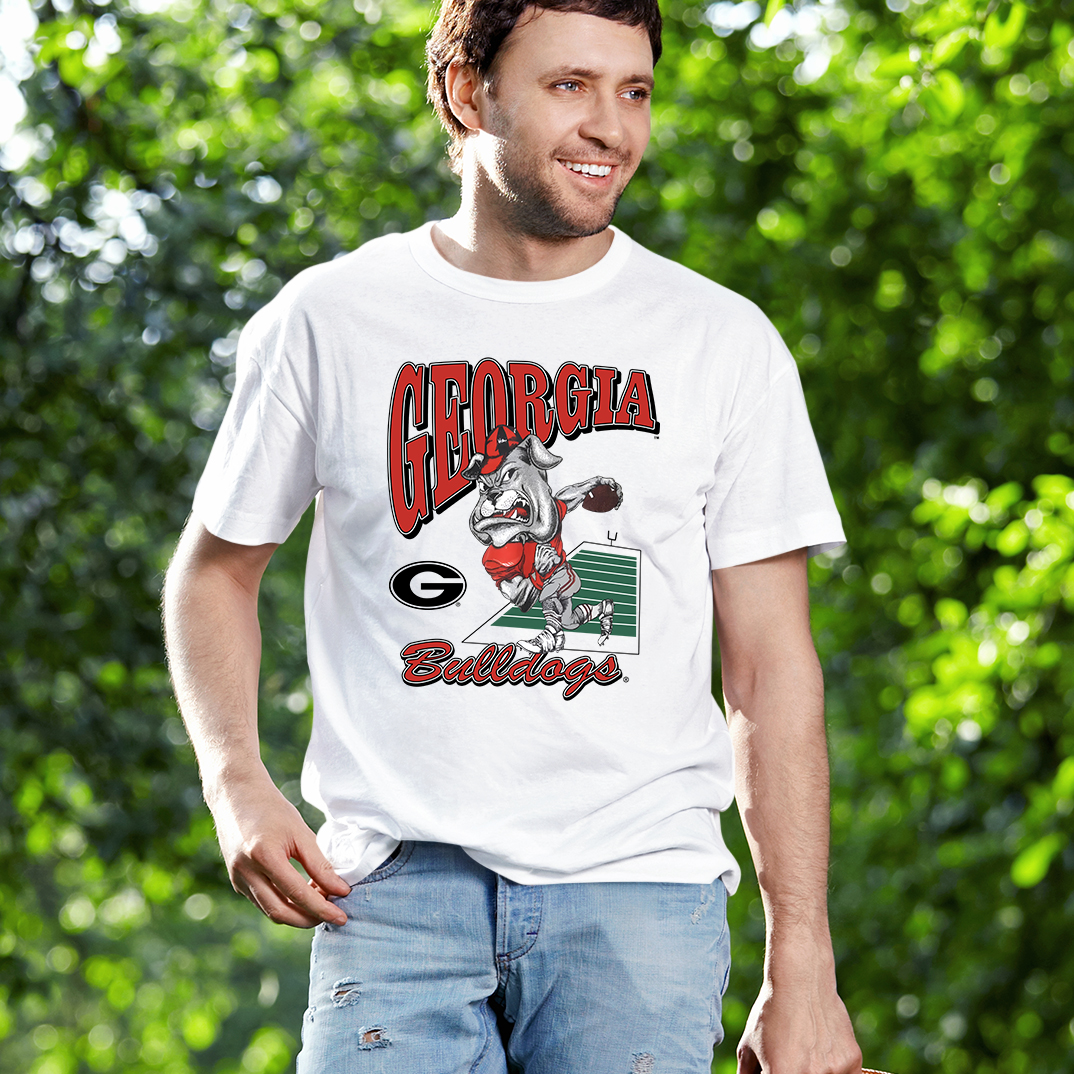 Vintage Style University of Georgia Bulldogs Sweatshirt, Hoodie, Vintage Style 90s Shirt, Gift For her, Gift For him, Georgia Bulldogs Sweater - Image 4