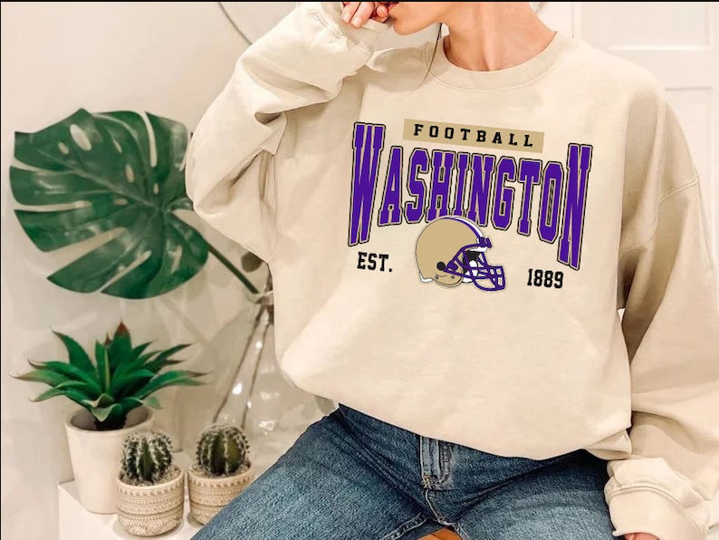 Washington Huskies Football Sweatshirt, Vintage Style Huskies Football, Football Sweatshirt, Washington Huskies Sweatshirt