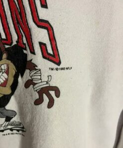1993 Tazmanian Devil Atlanta Falcons Tshirt Crewneck Sweatshirt Pullover Hoodie Reprinted Full Color Full Size Gifts for NBA Fans