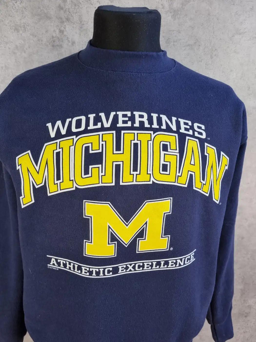 90s Lee Michigan Nutmeg Big Logo T-Shirt Sweatshirt Pullover Hoodie Reprinted Full Color Full Size Gift For NCAA Fans - Image 2