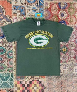 ‘90s Vintage Style NFL Green Bay Packers Big Logo Tshirt Pullover Hoodie Crewneck Sweatshirt Reprinted Full Color Full Size Gifts For NFL Fans